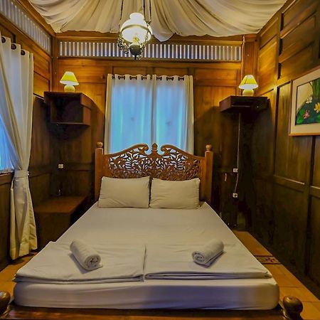 Rumah Stroberi Organic Farm & Family Lodge Lembang Luaran gambar