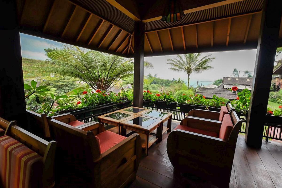 Rumah Stroberi Organic Farm & Family Lodge Lembang Luaran gambar