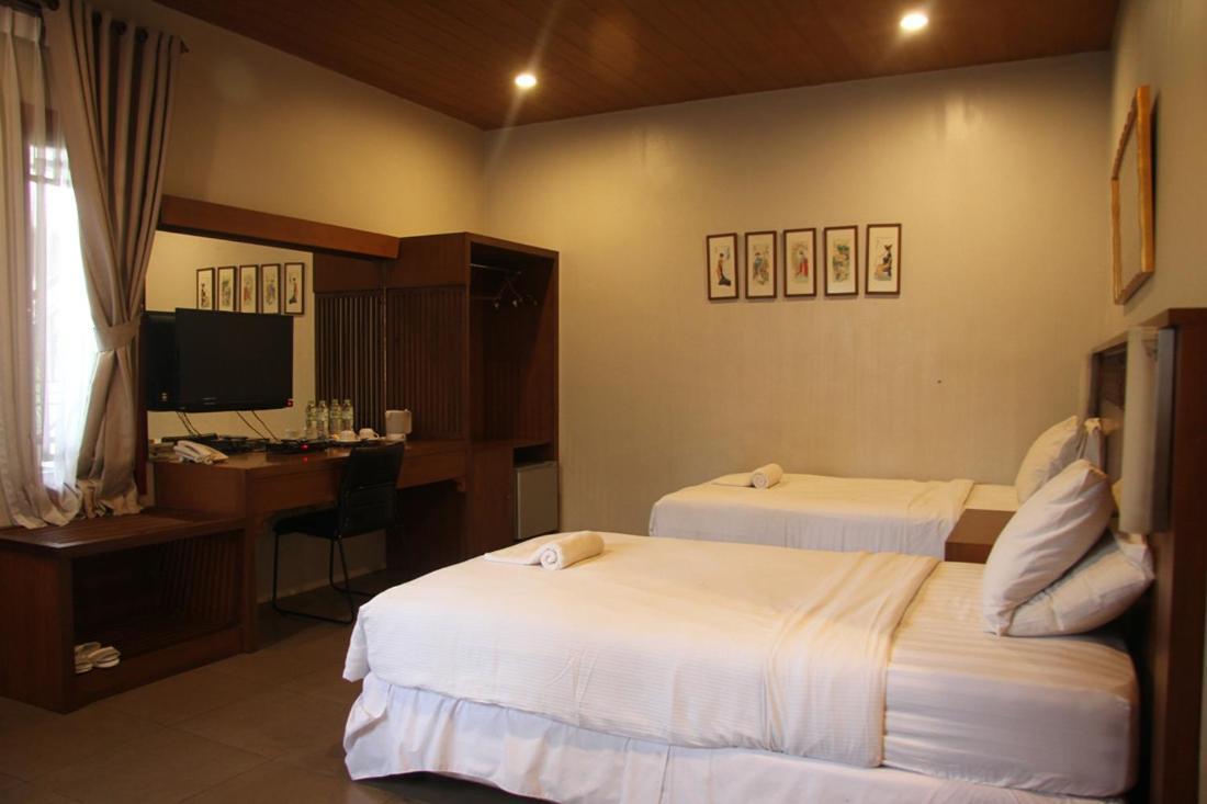 Rumah Stroberi Organic Farm & Family Lodge Lembang Luaran gambar