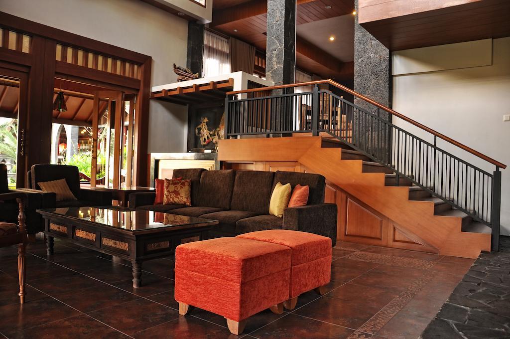 Rumah Stroberi Organic Farm & Family Lodge Lembang Luaran gambar